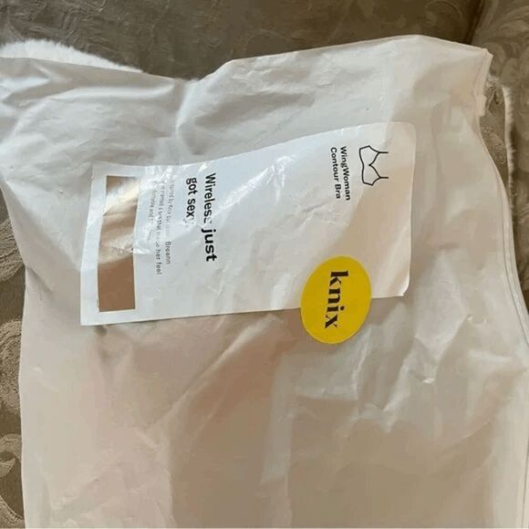 Knix WingWoman Wireless Contour Bra Size 7+ New - Picture 8 of 8